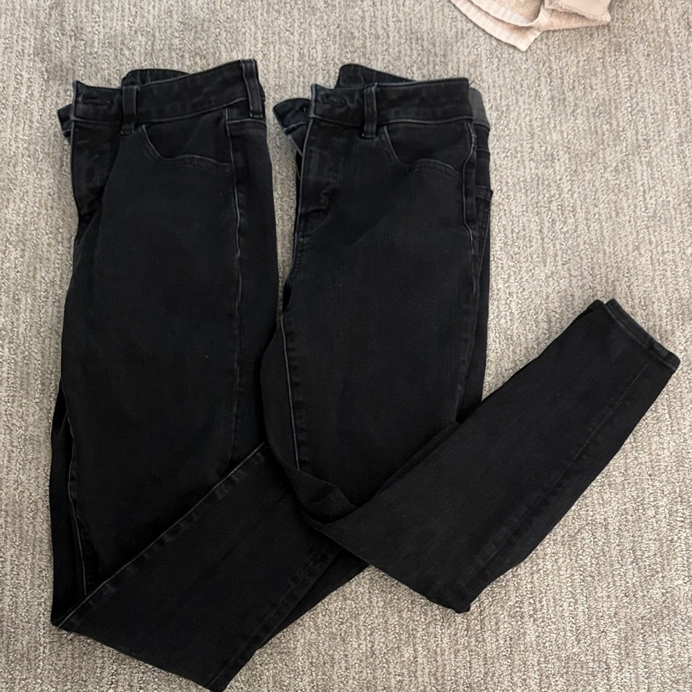 2 pairs of american eagle high rise leggings